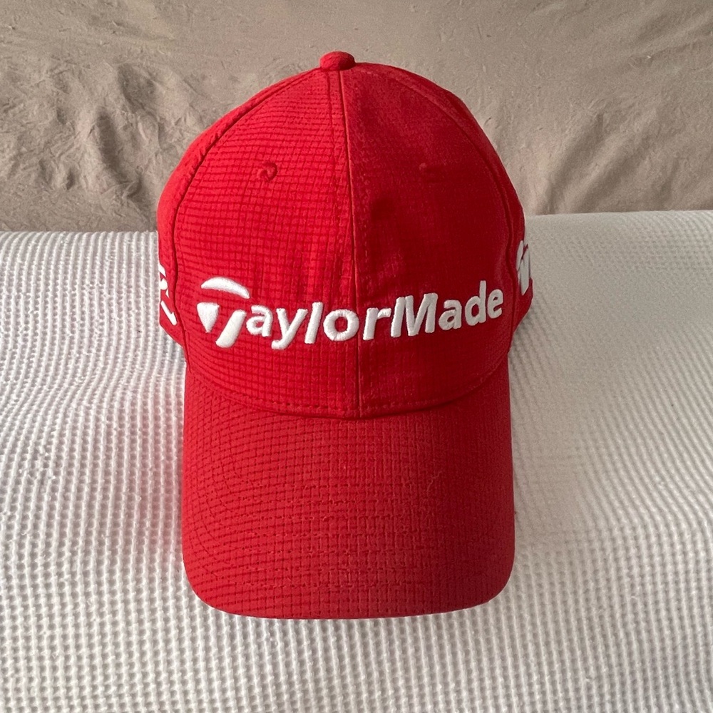 TaylorMade golf hat